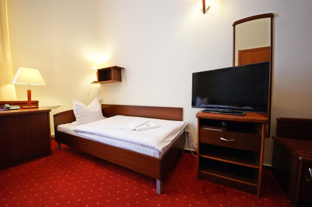 سووبسك Hotel Staromiejski الغرفة الصورة